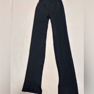 Fabletics Black Knit Mid-Rise‎ Legging Straight Pants With Slit at Ankle Size S